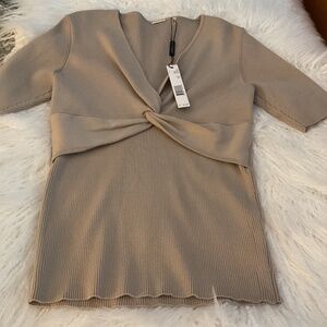 Elie Tahari Taupe Short Sleeve knit Sweater